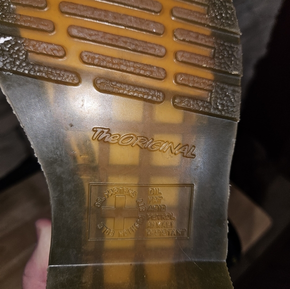 Dr Martens black patent leather boots size 7 - Picture 8 of 10